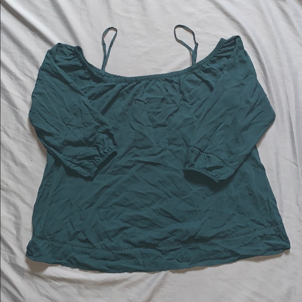 Old Navy Off Shoulder Quarter Sleeve (with strap)